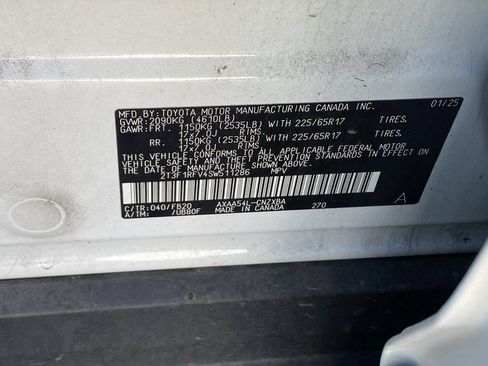 Used 2025 Toyota RAV4 LE AWD/4WD image 15