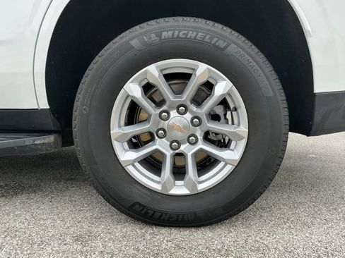 Used 2025 Chevrolet Tahoe LT image 17