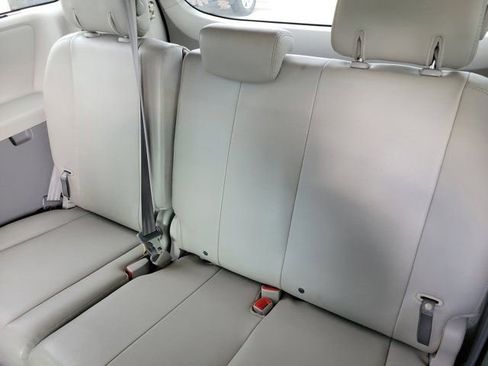 Used 2014 Toyota Sienna XLE FWD image 10
