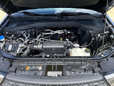 Used 2021 Ford Explorer 2WD image 9