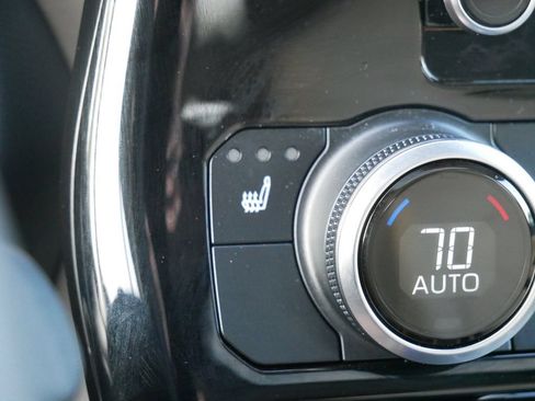 Used 2023 Toyota Highlander XLE AWD/4WD image 23