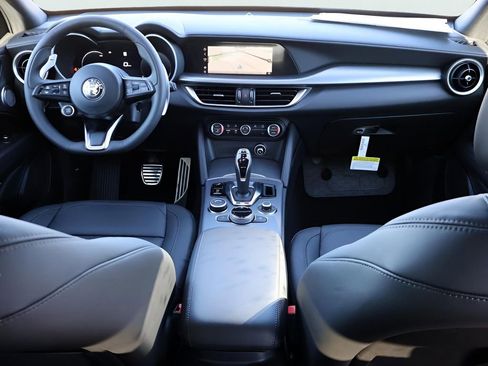 New 2025 Alfa Romeo Stelvio Sprint image 15