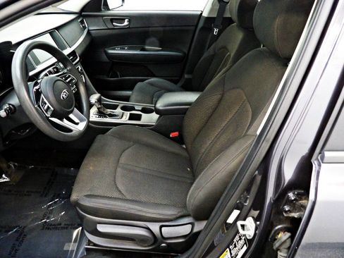 Used 2019 Kia Optima LX FWD image 8