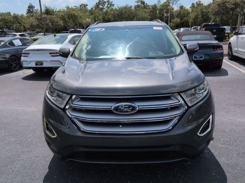 Used 2018 Ford Edge SEL w/ Equipment Group 201A FWD image 9