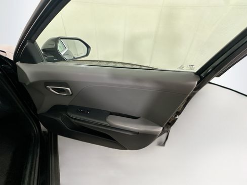 Used 2025 Kia K4 FWD image 30