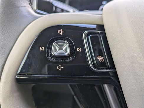 Used 2024 Lincoln Corsair Reserve w/ Equipment Group 202A image 14