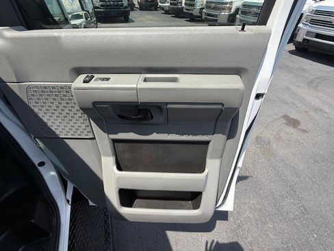 Used 2014 Ford E-250 and Econoline 250 Extended w/ Power Group image 24