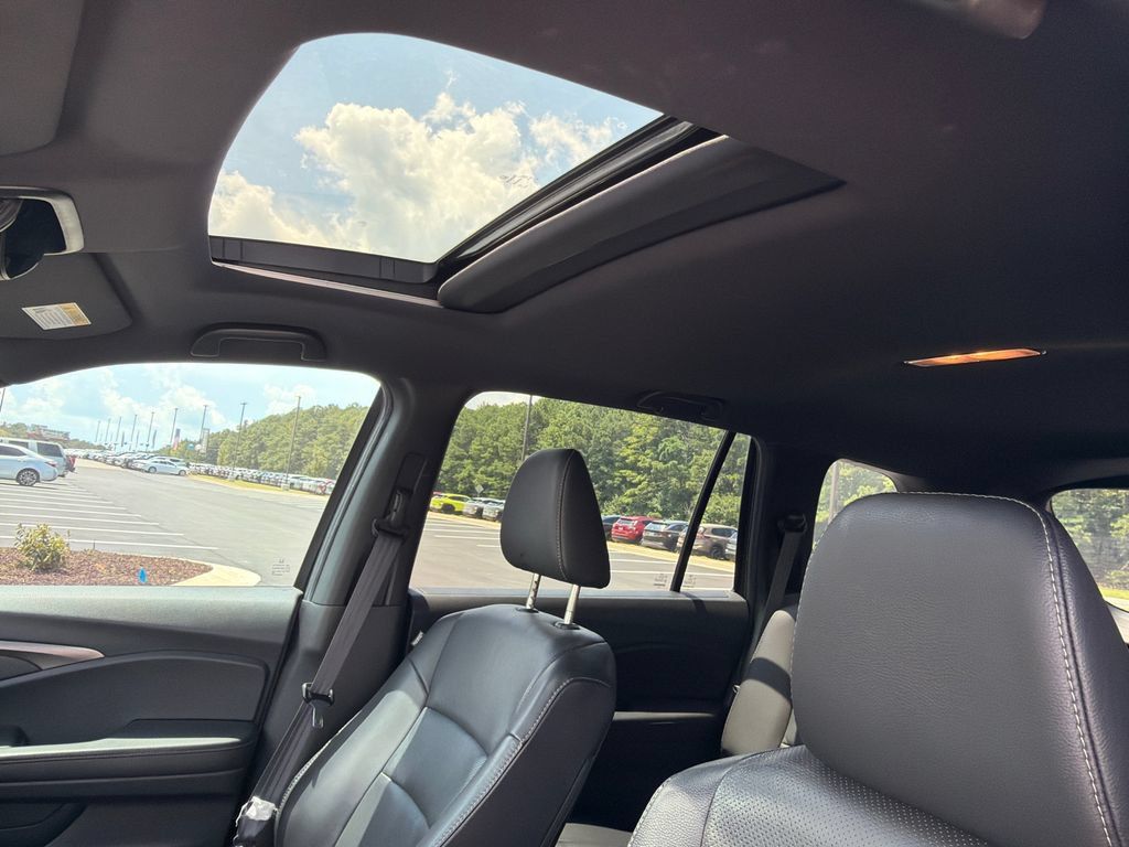 Used 2022 Honda Passport EX-L image 32