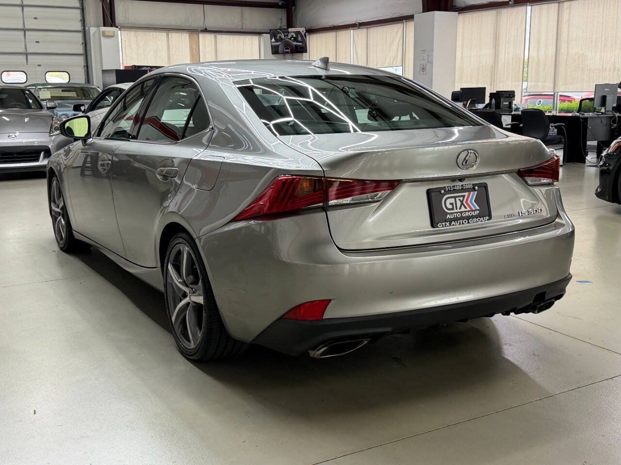 Used 2018 Lexus IS 300 AWD w/ Comfort Package image 4