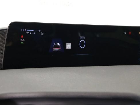 New 2025 Lincoln Navigator Reserve w/ Jet Appearance Package AWD/4WD image 4
