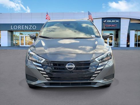 Used 2025 Nissan Versa SV image 2