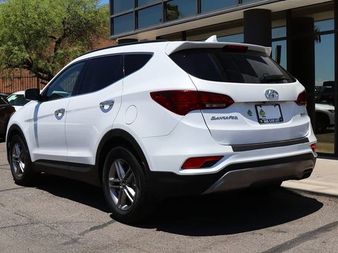 Used 2017 Hyundai Santa Fe Sport FWD image 9