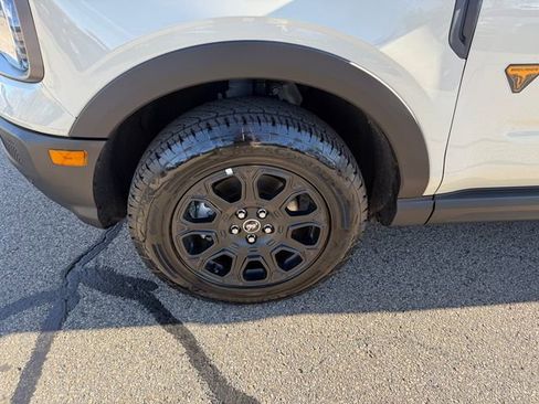 Used 2025 Ford Bronco Sport Badlands image 24