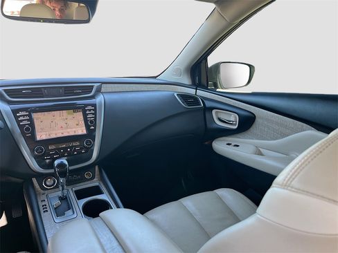 Used 2020 Nissan Murano SL image 24