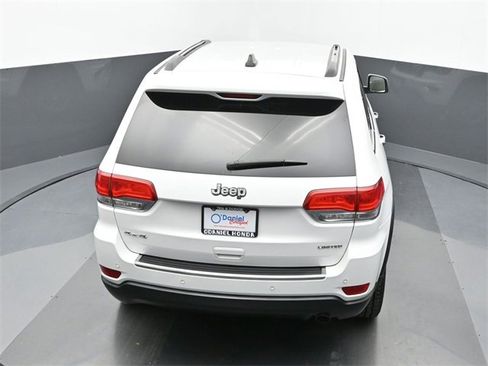 Used 2017 Jeep Grand Cherokee Limited image 16