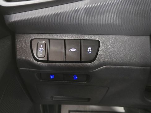 Used 2021 Hyundai Ioniq SE image 20