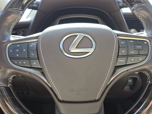 Used 2018 Lexus LS 500 AWD w/ Luxury Package image 28