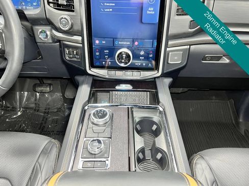 Used 2024 Ford Expedition Max Platinum AWD/4WD image 11