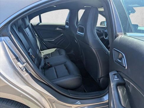 Used 2018 Mercedes-Benz CLA 250 image 17