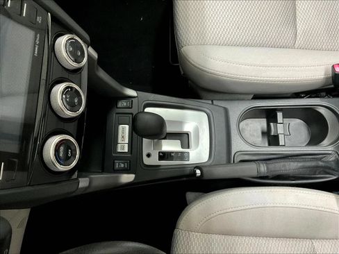 Used 2017 Subaru Forester 2.5i Premium AWD/4WD image 23