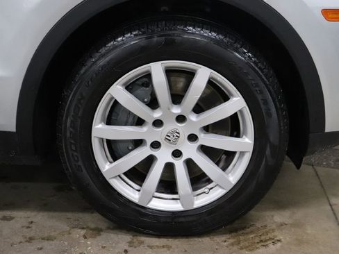 Used 2019 Porsche Cayenne S w/ Premium Plus Package AWD/4WD image 29