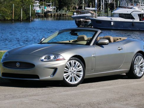 Used 2011 Jaguar XK Convertible image 1