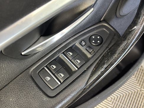 Used 2016 BMW 328i xDrive Sedan AWD/4WD image 15
