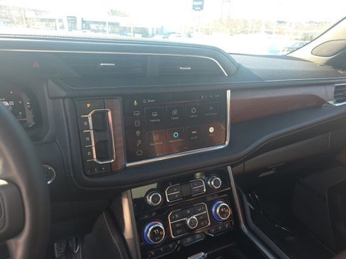 Used 2024 GMC Yukon XL Denali Ultimate image 23