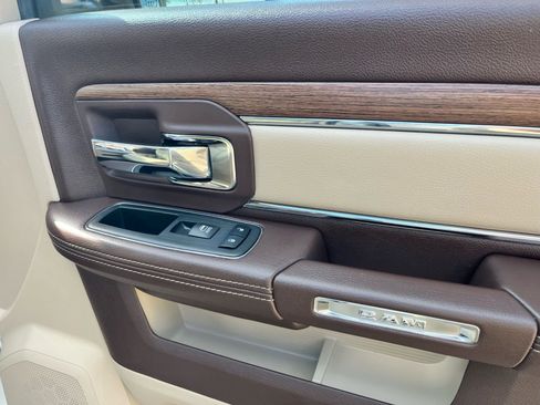 Used 2018 RAM 1500 Laramie w/ Convenience Group image 17