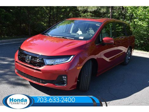 New 2026 Honda Odyssey Touring image 3