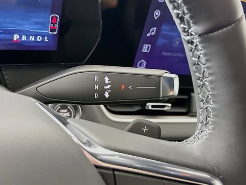 New 2026 Chevrolet Equinox LT w/ Convenience Package II FWD image 18