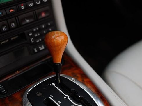 Used 2003 Jaguar XK8 2dr Convertible XK8 image 40