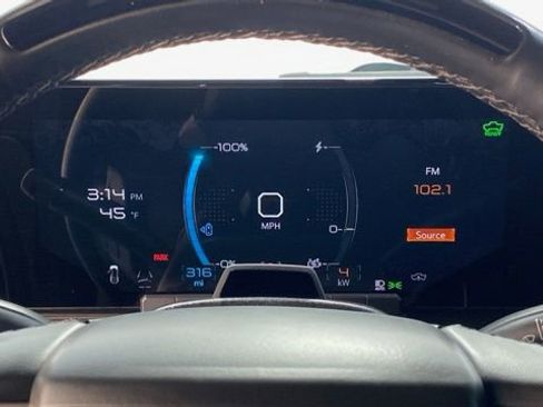 Used 2025 GMC Hummer EV 2X image 32