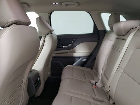 Certified 2022 Lincoln Corsair FWD image 12
