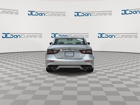 Used 2020 Nissan Maxima 3.5 SV w/ Floor Mat Group FWD image 7