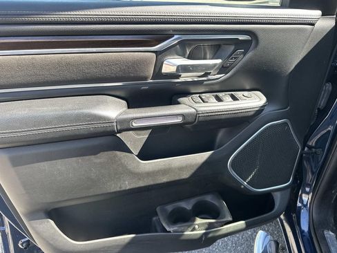 Used 2022 RAM 1500 Laramie AWD/4WD image 18