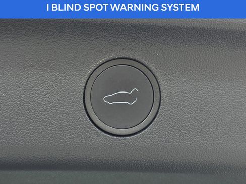 Used 2023 Tesla Model Y 2WD image 19