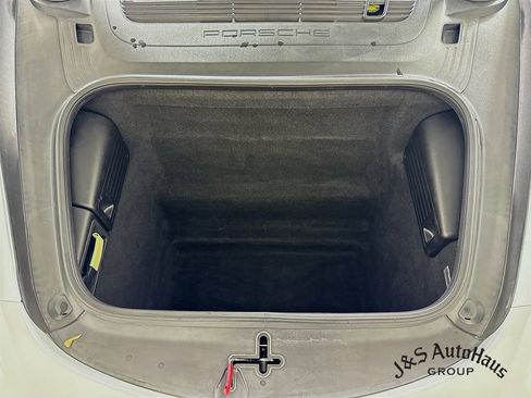 Used 2018 Porsche 718 Boxster S image 38