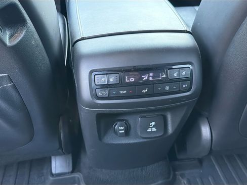 Used 2021 Hyundai Palisade Calligraphy image 21