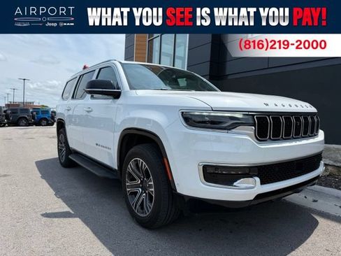 Used 2024 Jeep Wagoneer 4WD w/ Premium Group I image 1