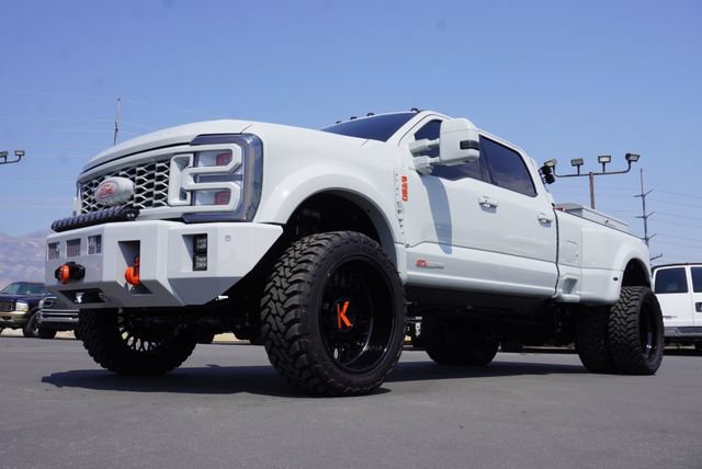 Used 2025 Ford F450 Platinum w/ FX4 Off-Road Package AWD/4WD image 8