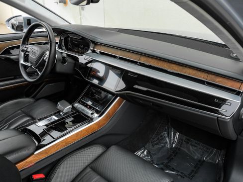 Used 2020 Audi A8 L 4.0T image 12