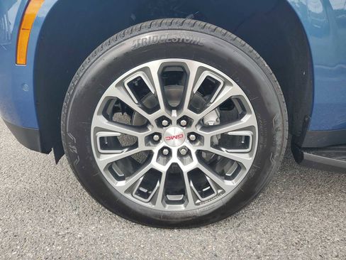 New 2025 GMC Yukon XL Denali w/ LPO, Illumination Package image 10