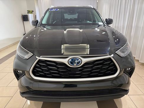 Used 2022 Toyota Highlander XLE image 8