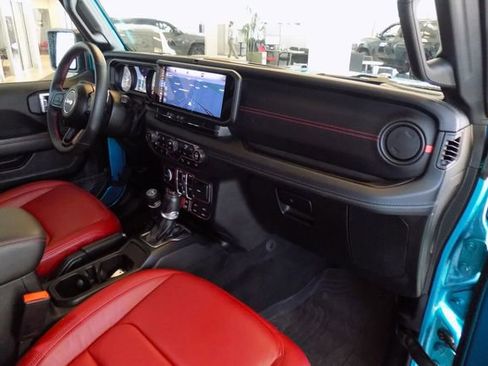 Certified 2024 Jeep Wrangler Unlimited Rubicon 392 AWD/4WD image 25