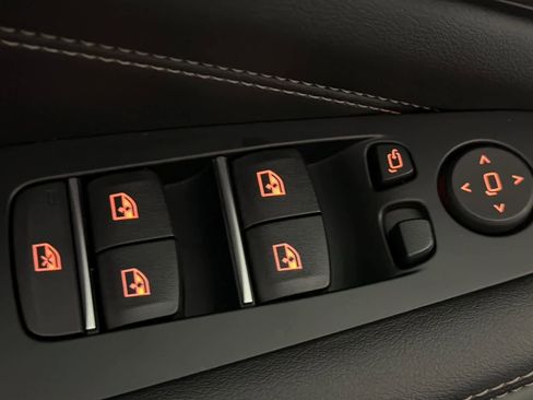 Used 2023 BMW X5 xDrive40i w/ M Sport Package image 13