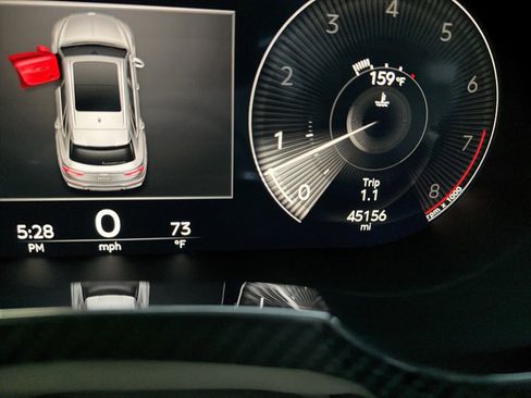 Used 2021 Bentley Bentayga image 19