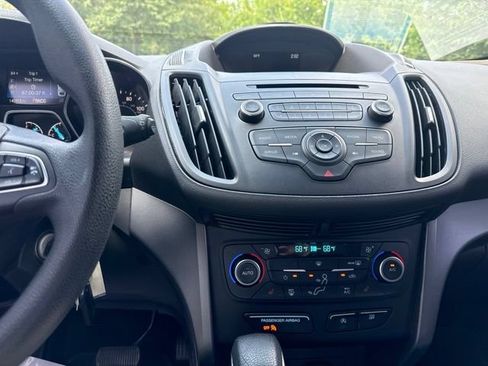 Used 2018 Ford Escape SE FWD image 20