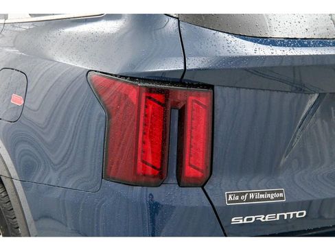 New 2026 Kia Sorento S image 10