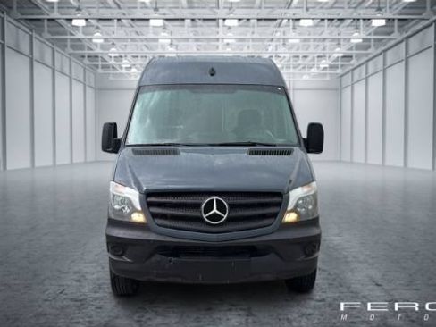 Used 2018 Mercedes-Benz Sprinter 2500 image 8